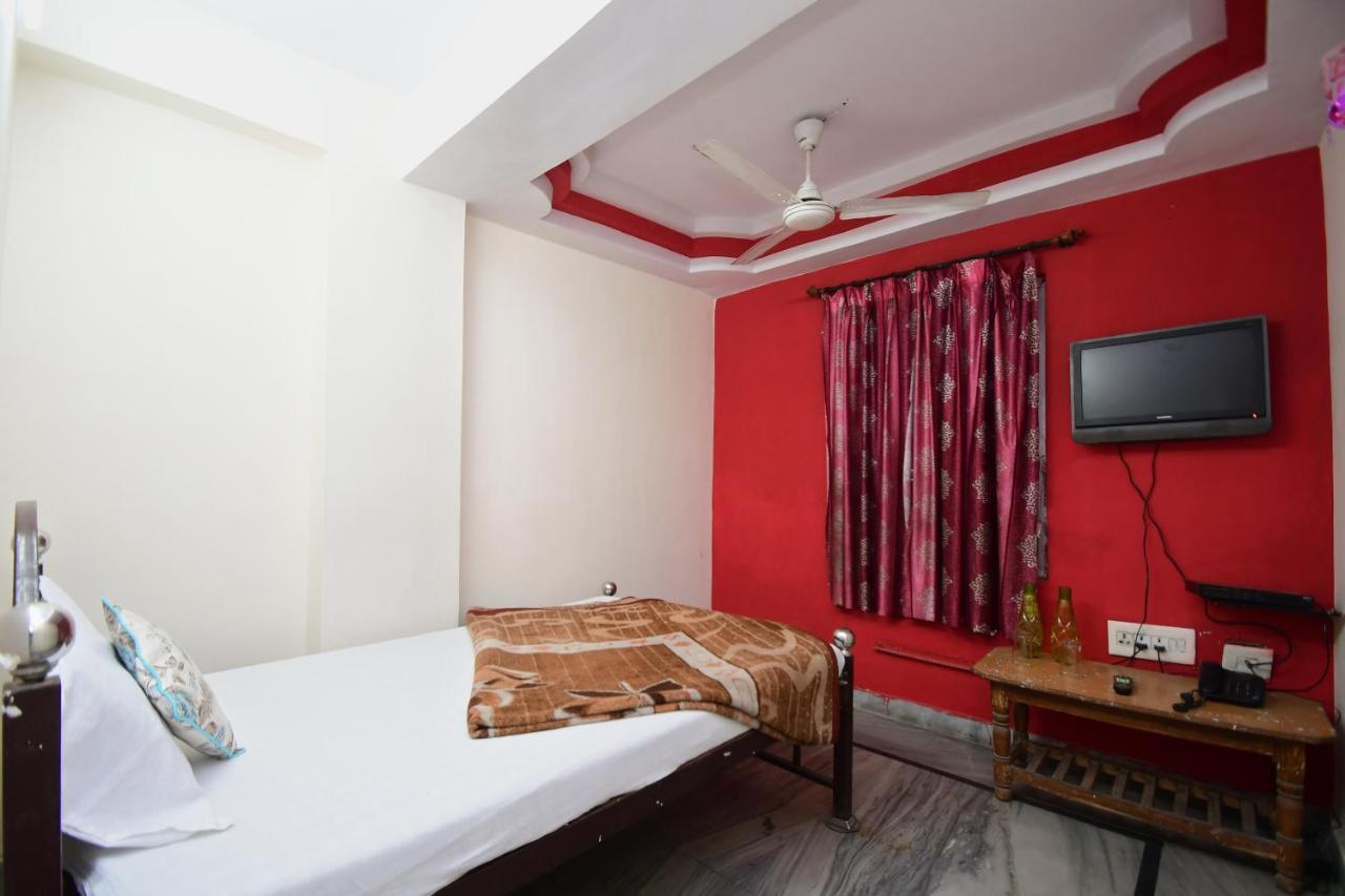 جايبور Hotel New India Guest House المظهر الخارجي الصورة